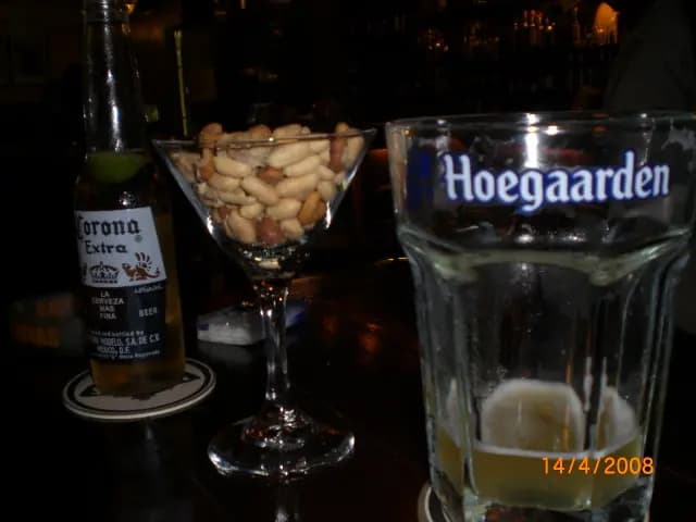 8 Fine Irishmen Pub photo 2