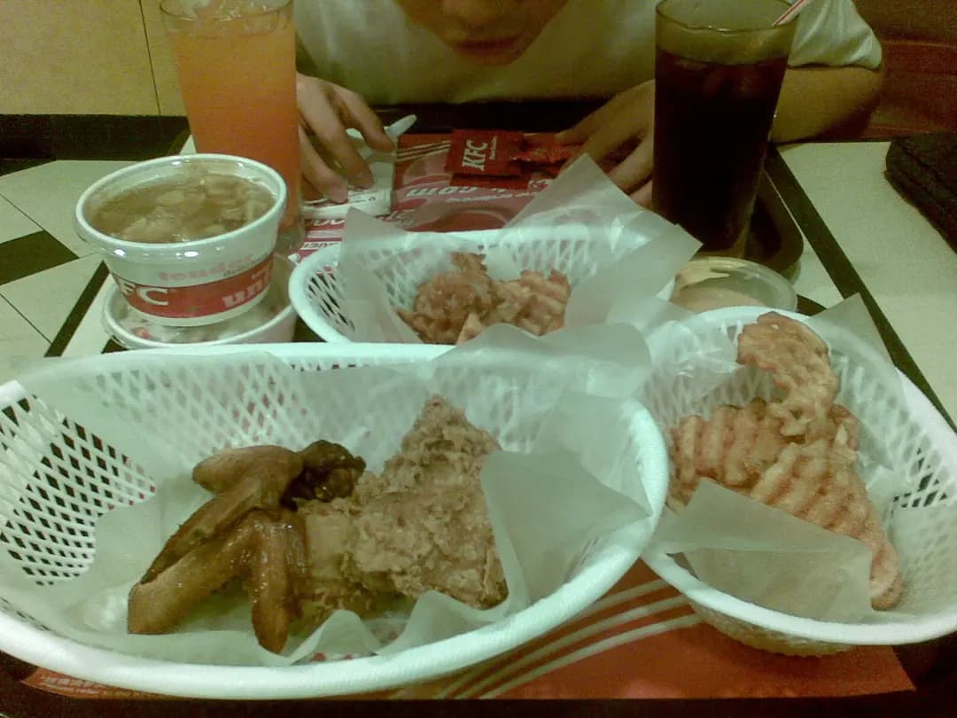 肯德基家鄉雞 (KFC) photo 2