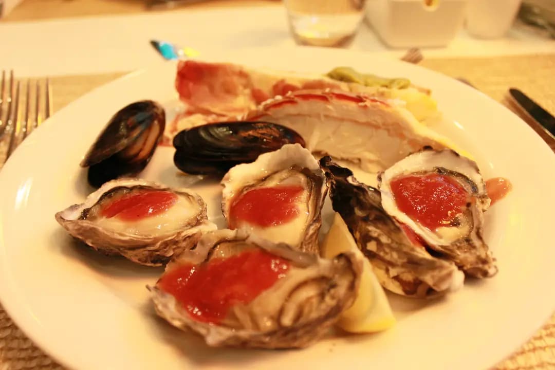 Harbour Grand Café photo 4