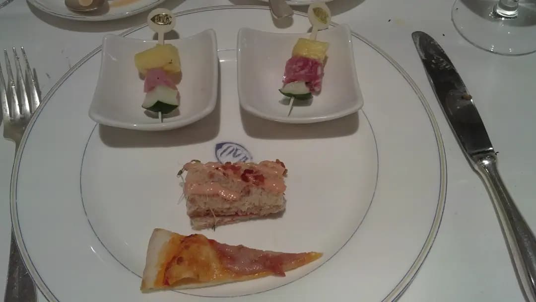 Cova Ristorante & Caffe photo 7