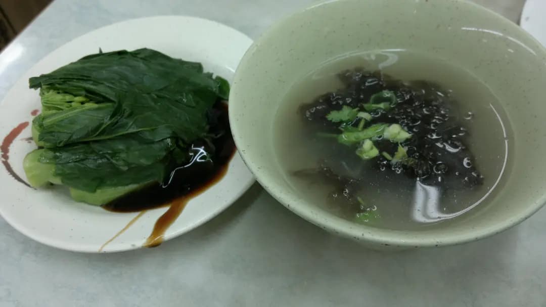 明興牛什粉麵茶餐廳 photo 3