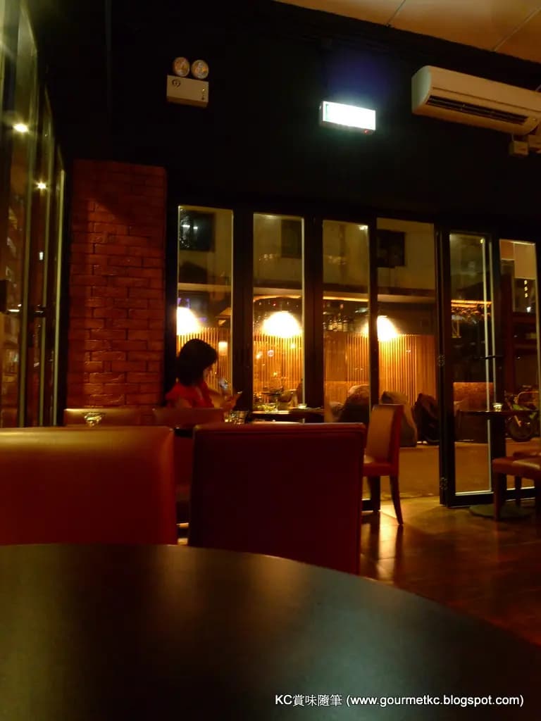 Buddy Bar & Cafe photo 8
