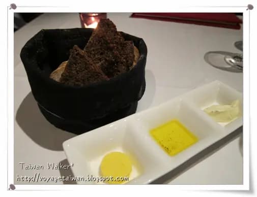 FINDS photo 4
