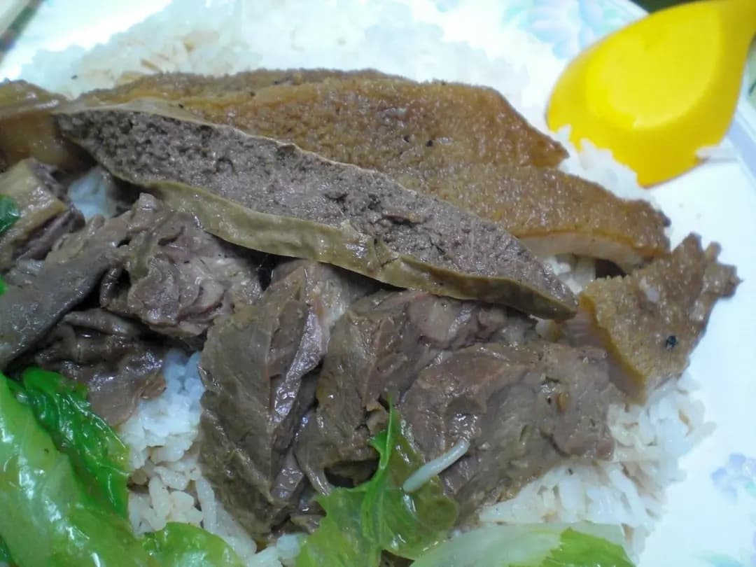 錦成牛什粉麵茶餐廳 photo 2