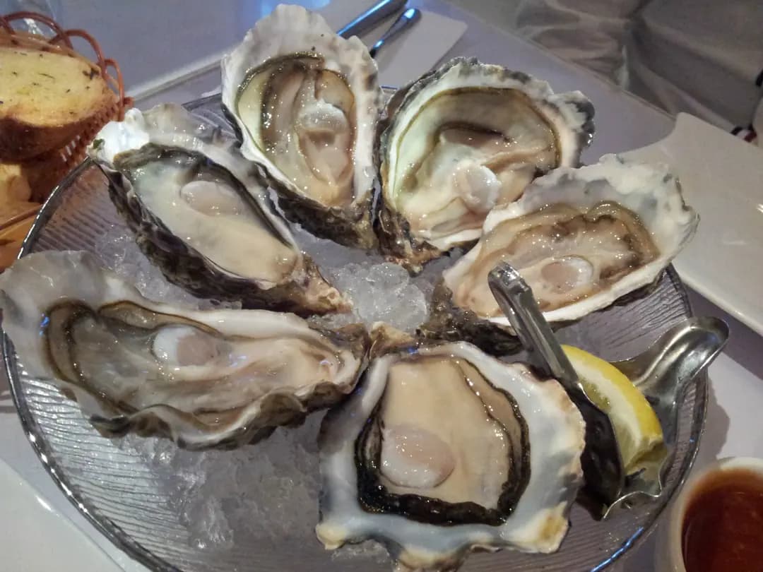 Ferry Point Oyster 蠔吧 photo 4
