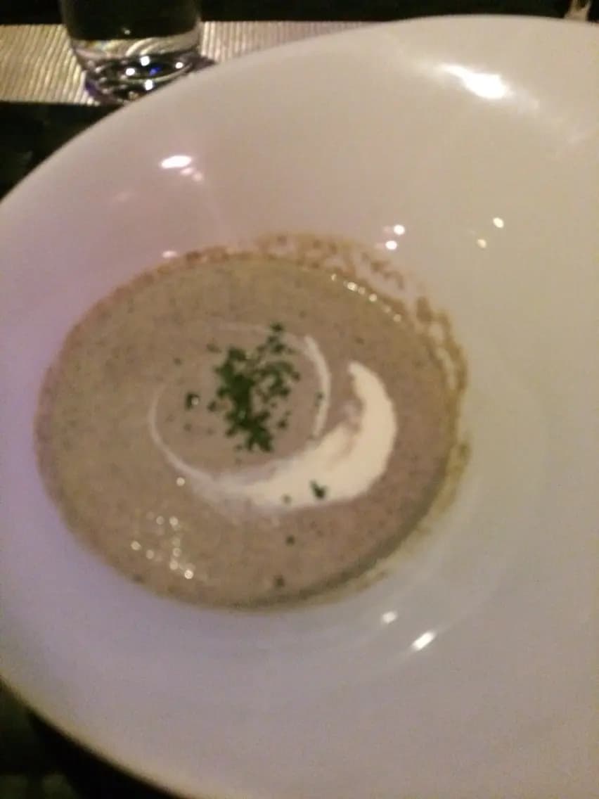 Circle Oyster photo 1