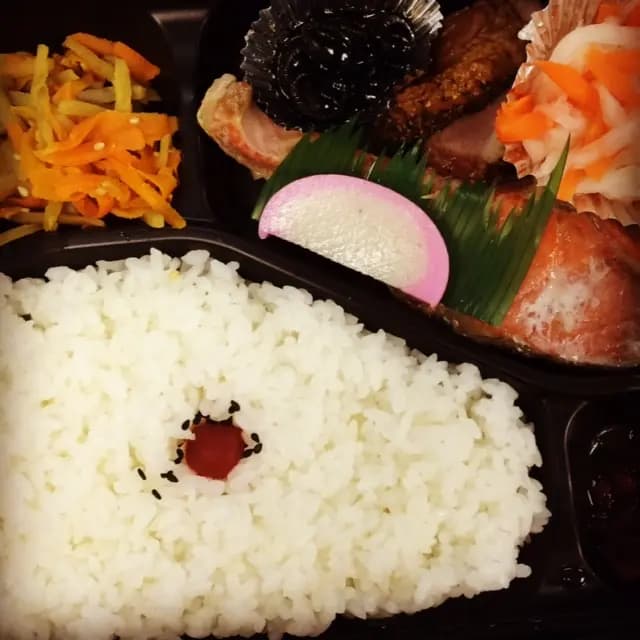 OKA's Catering photo 4