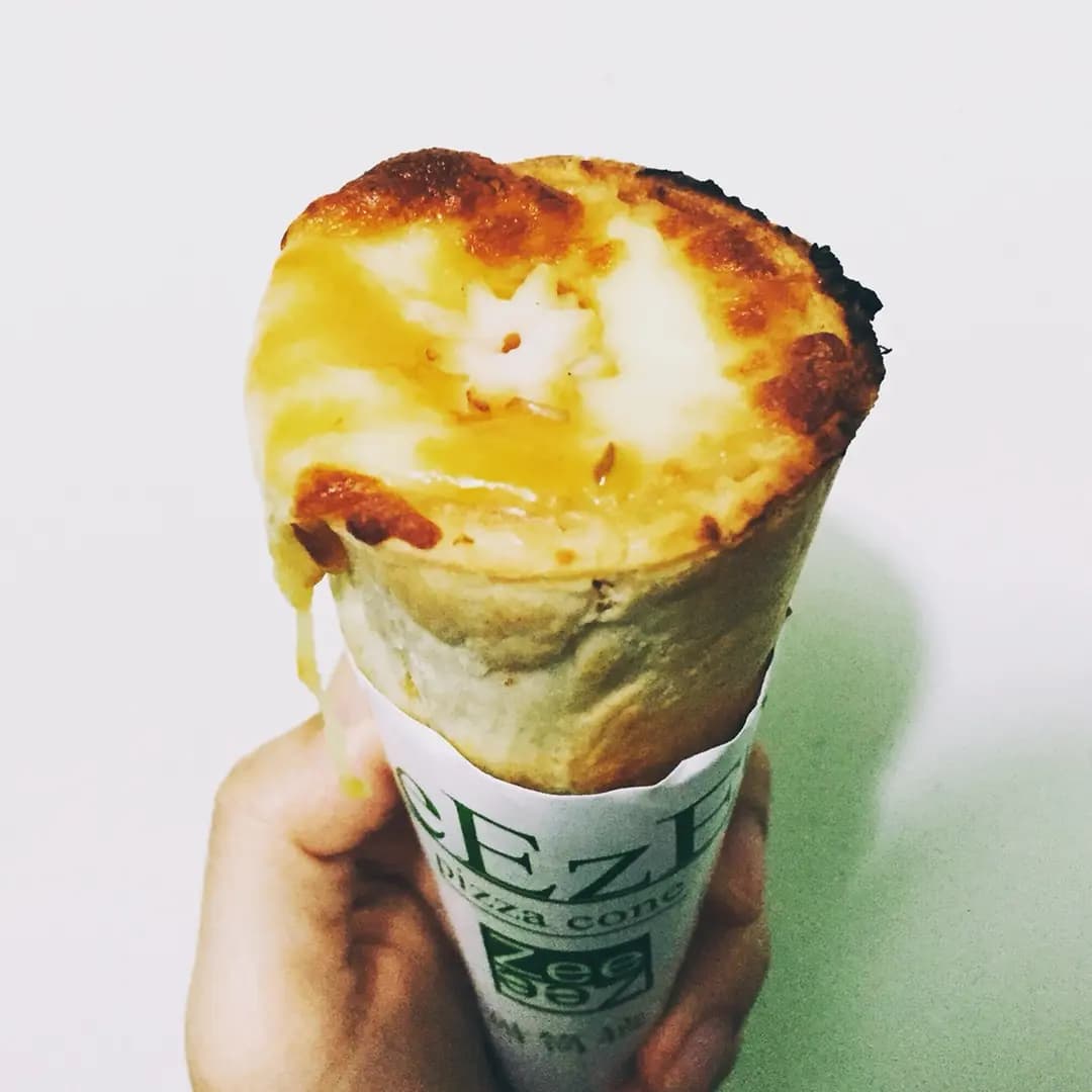 ZeEzEe Pizza Cone photo 8
