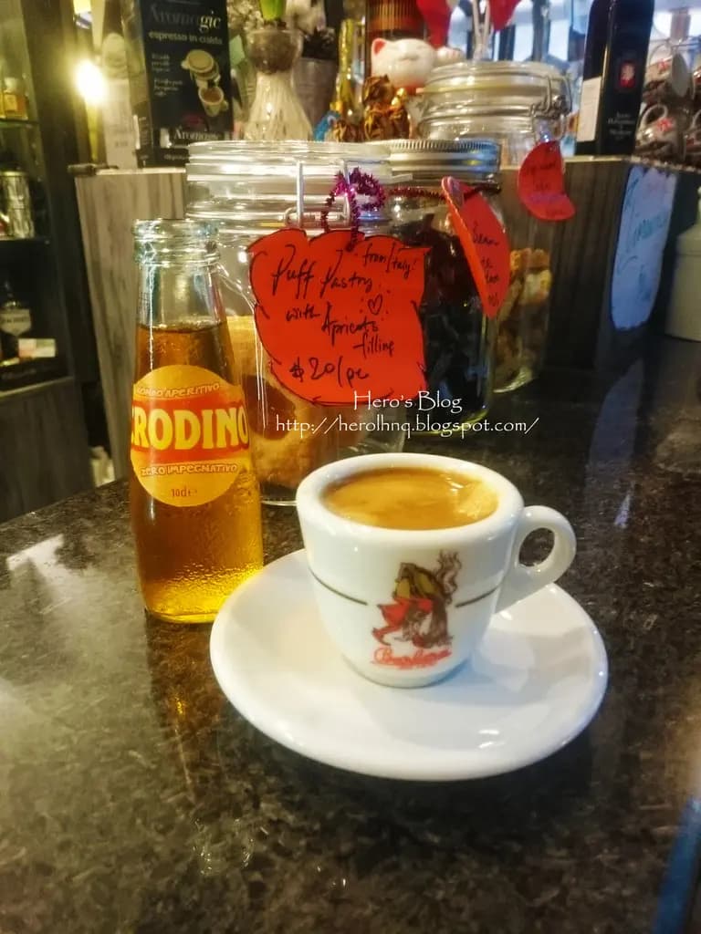 Mymy Caffe photo 2