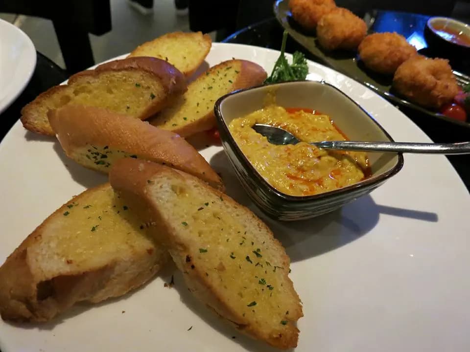 Mody's Grill & Bar photo 2