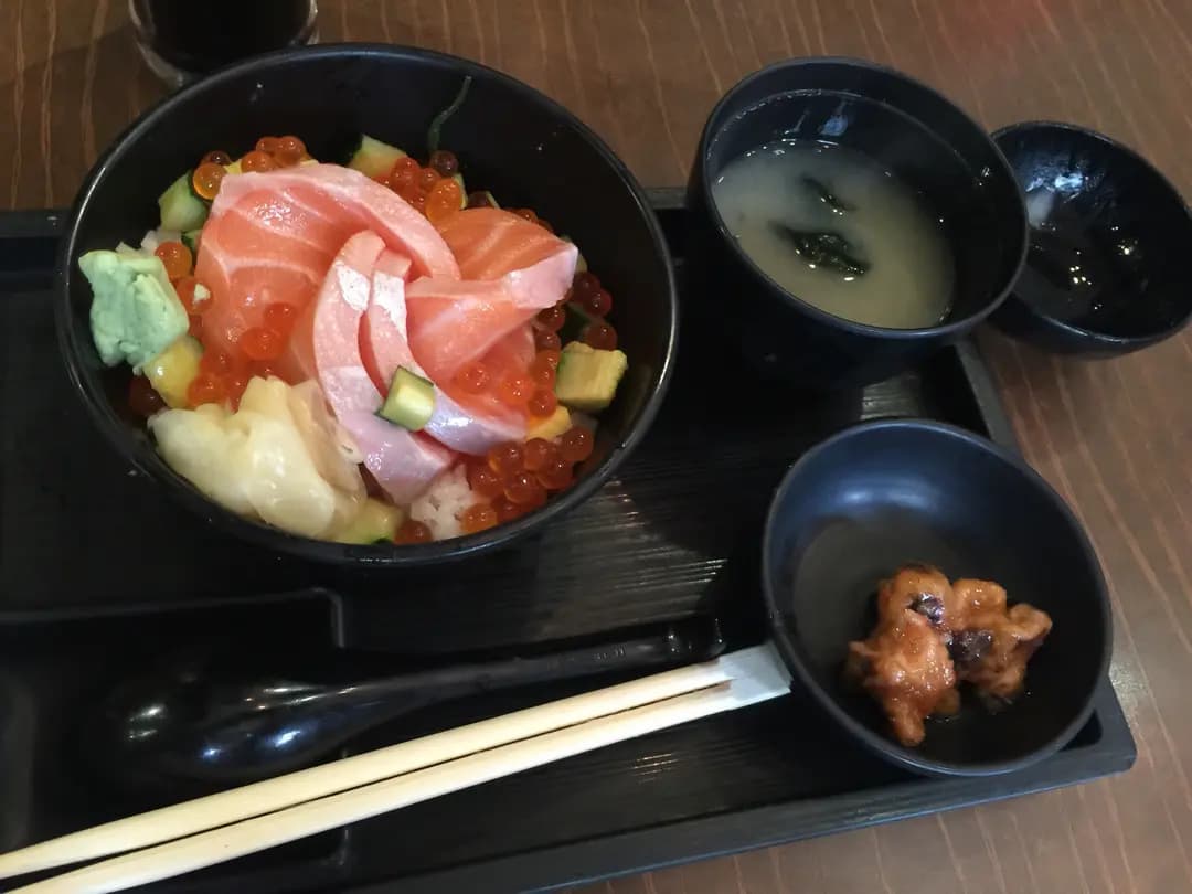 鮮丼家 photo 4