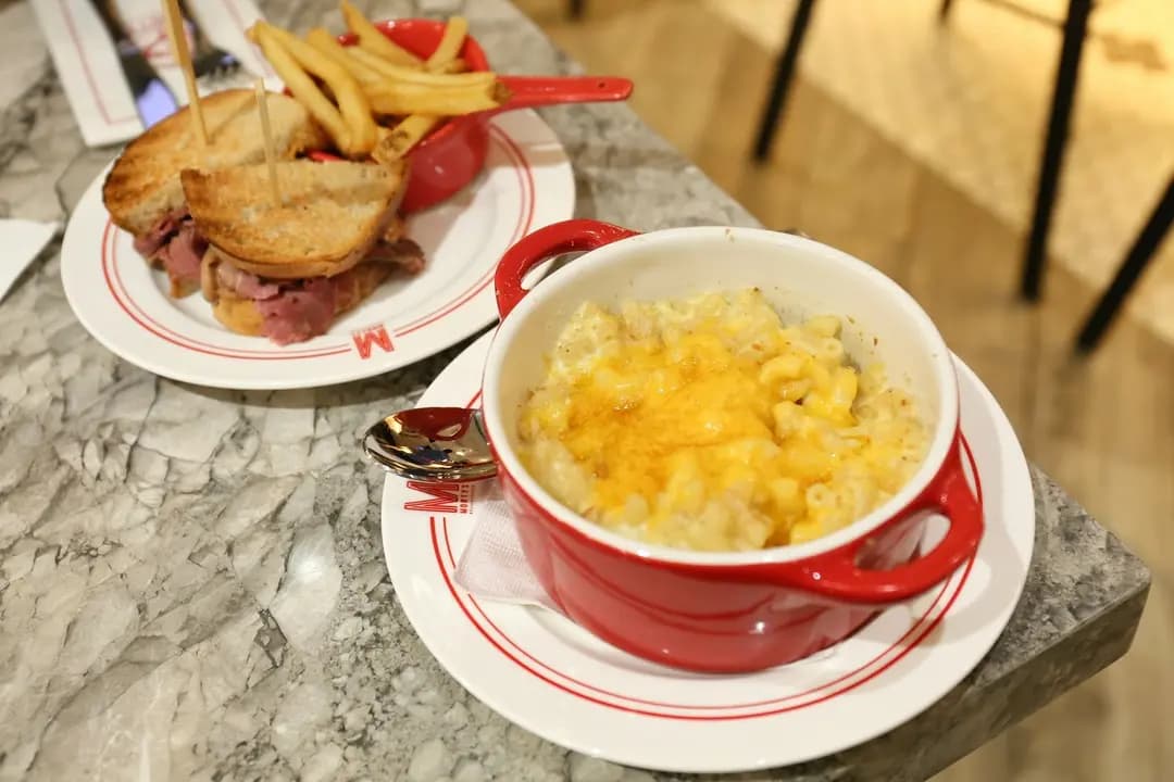Morty's Delicatessen photo 5