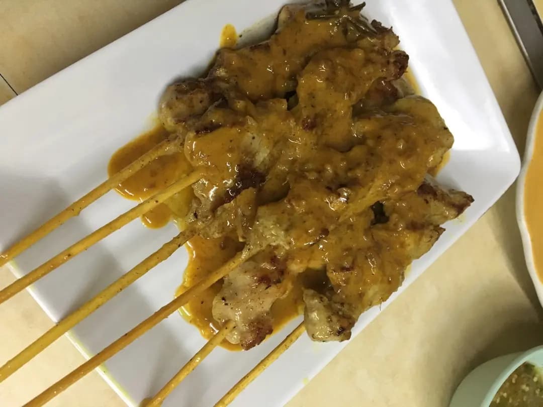 新紅山泰國菜館 photo 1