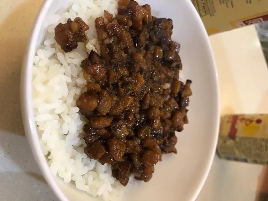 台灣蘋果姐姐牛肉麵滷肉飯 photo 7
