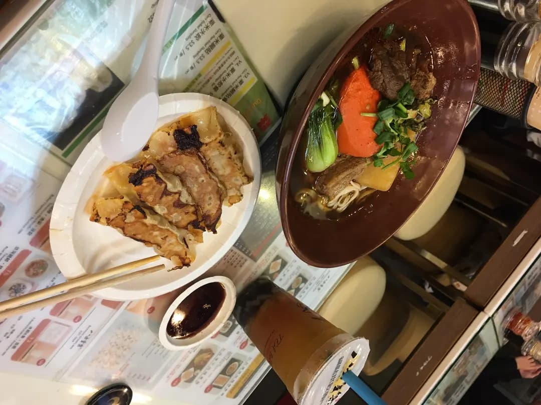 八方雲集鍋貼水餃專門店 (譚公道) photo 6