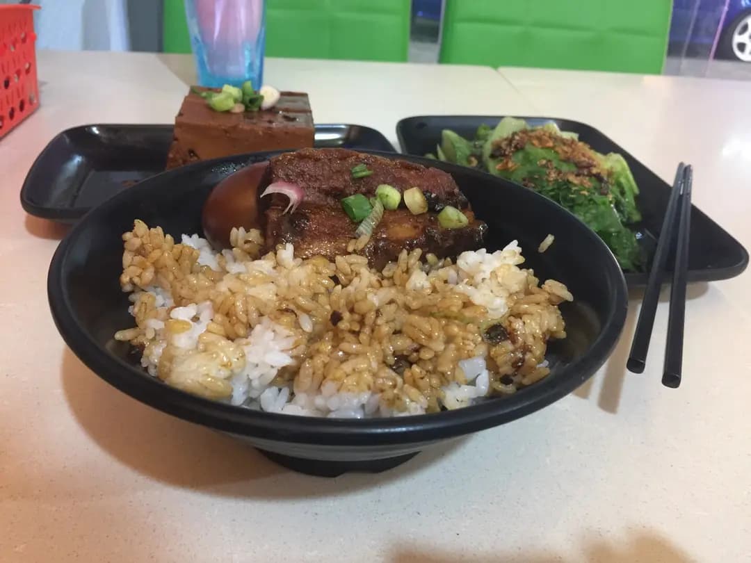 台灣蘋果姐姐牛肉麵滷肉飯 photo 8