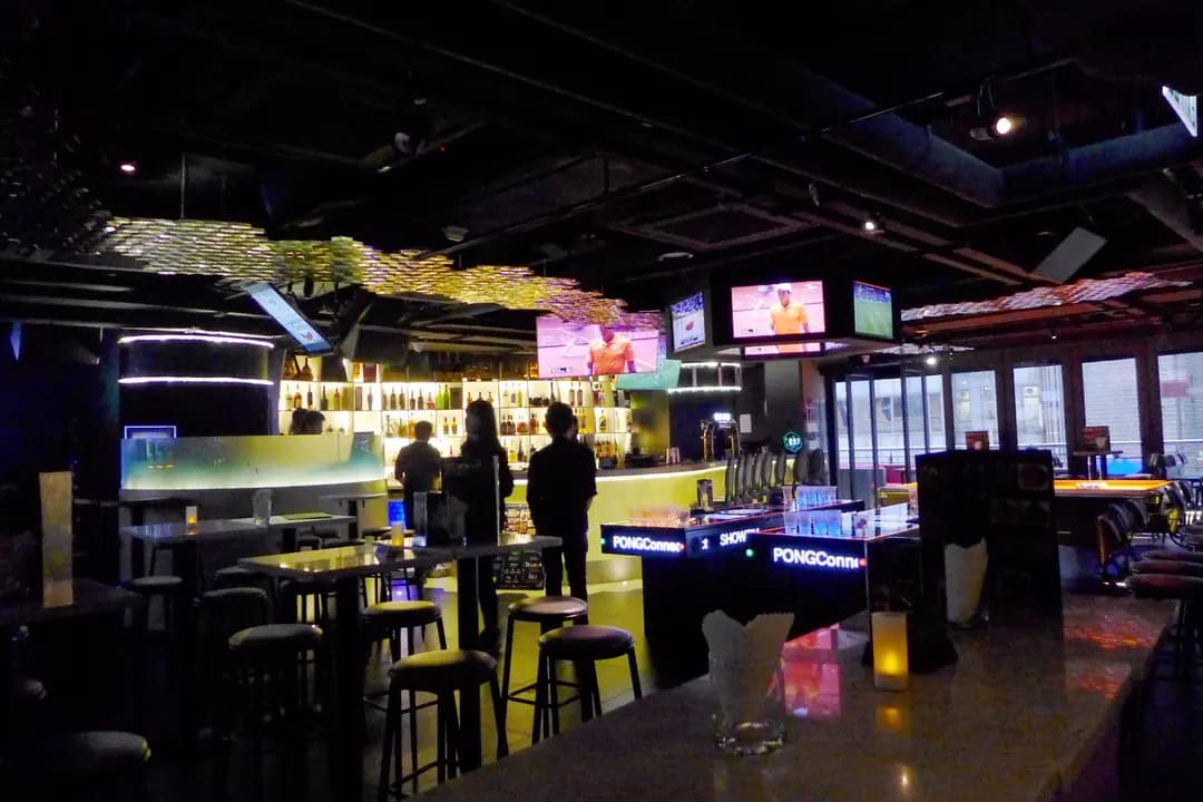 ShowTime Sports Bar photo 4