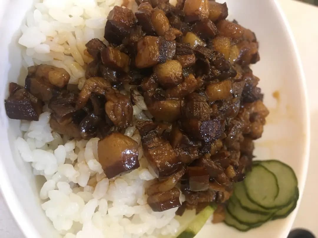 台灣蘋果姐姐牛肉麵滷肉飯 photo 5