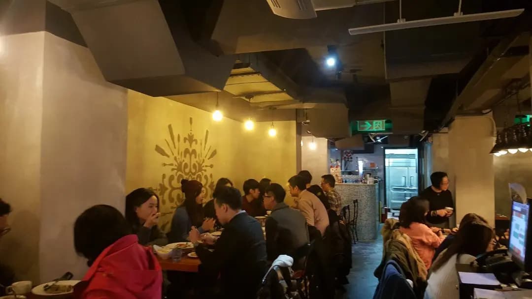 Pom's Kitchen & Deli photo 2