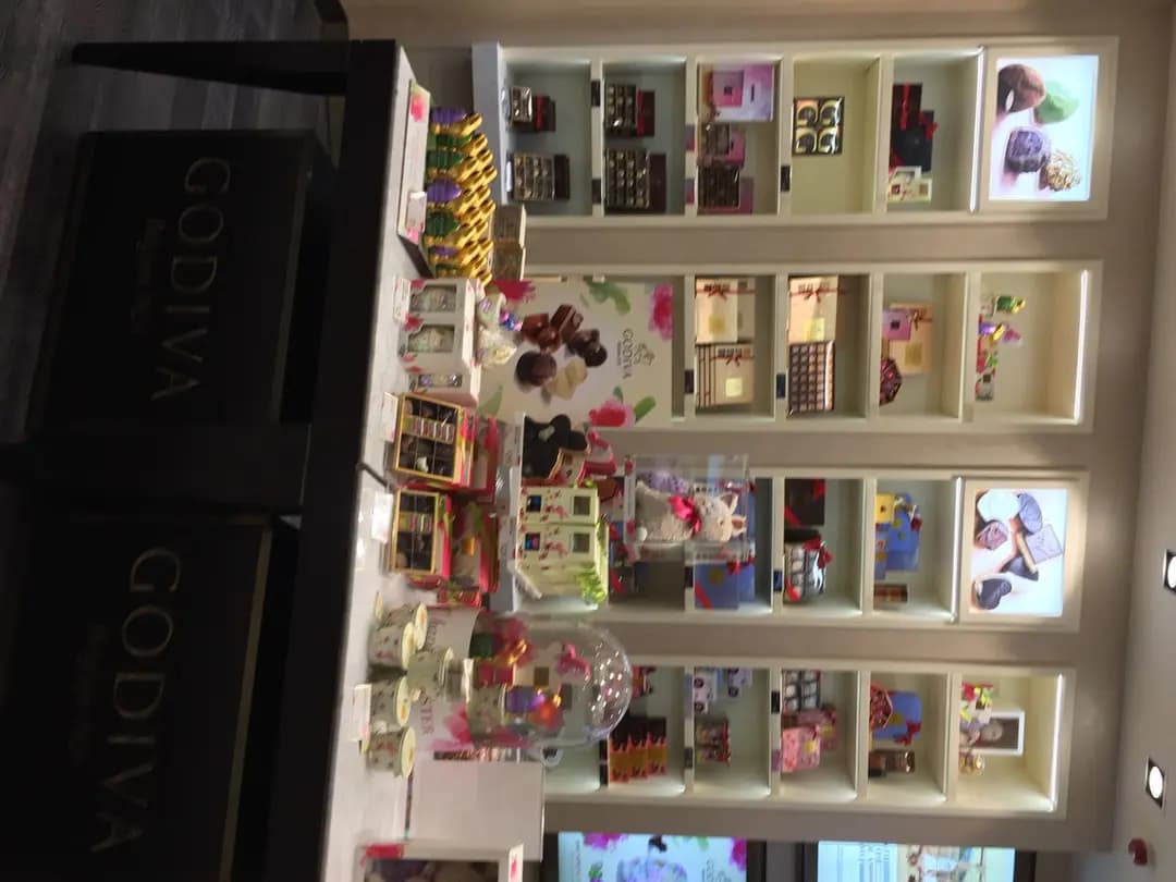 Godiva Chocolatier (荃新天地) photo 6