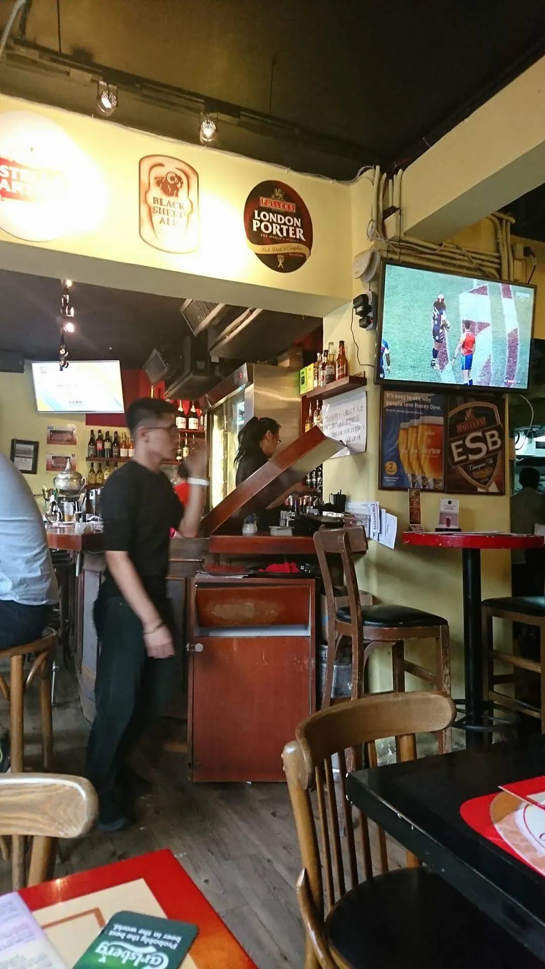 Happy Valley Bar & Grill photo 2