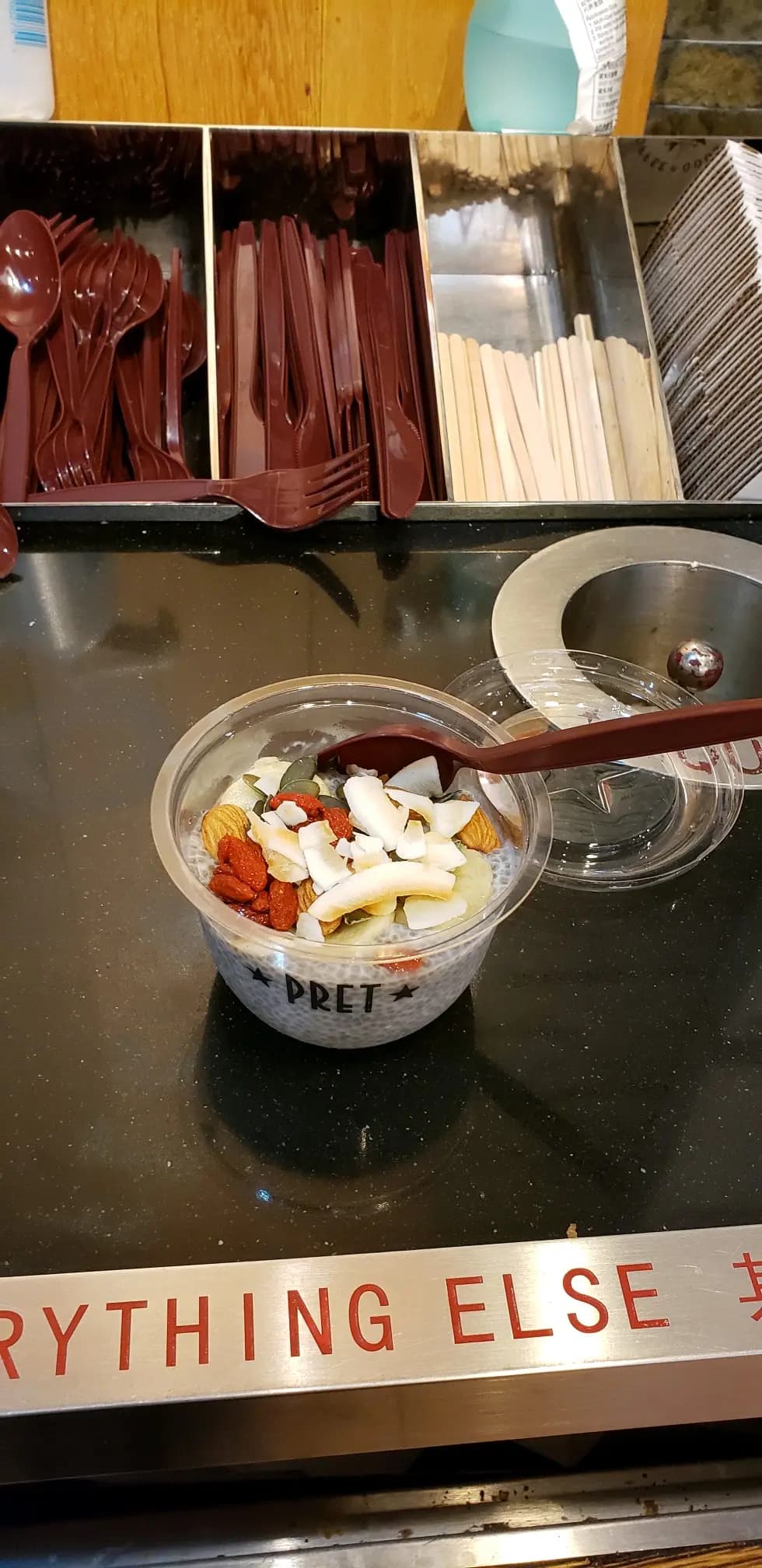 PRET A MANGER (港鐵中環站) photo 2