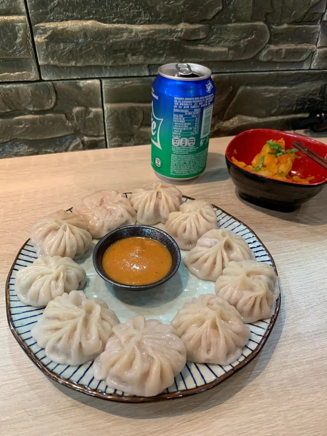 MOMO photo 3
