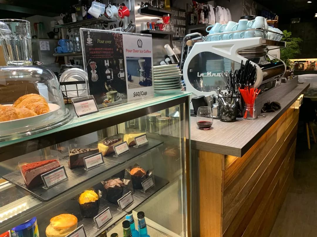 Leo's Espresso Cafe Bar & Restaurant photo 7