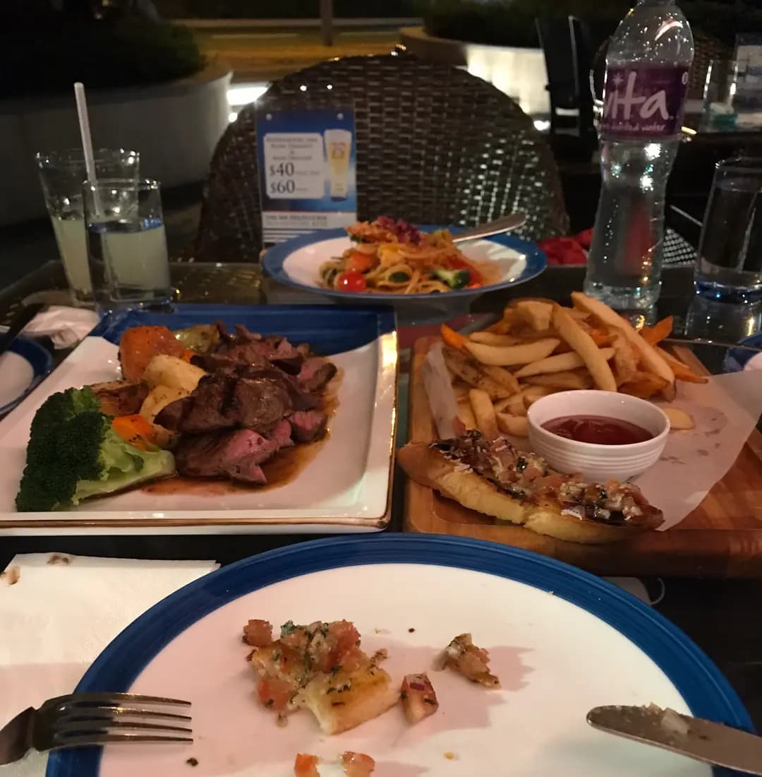 Riverside Grill photo 5