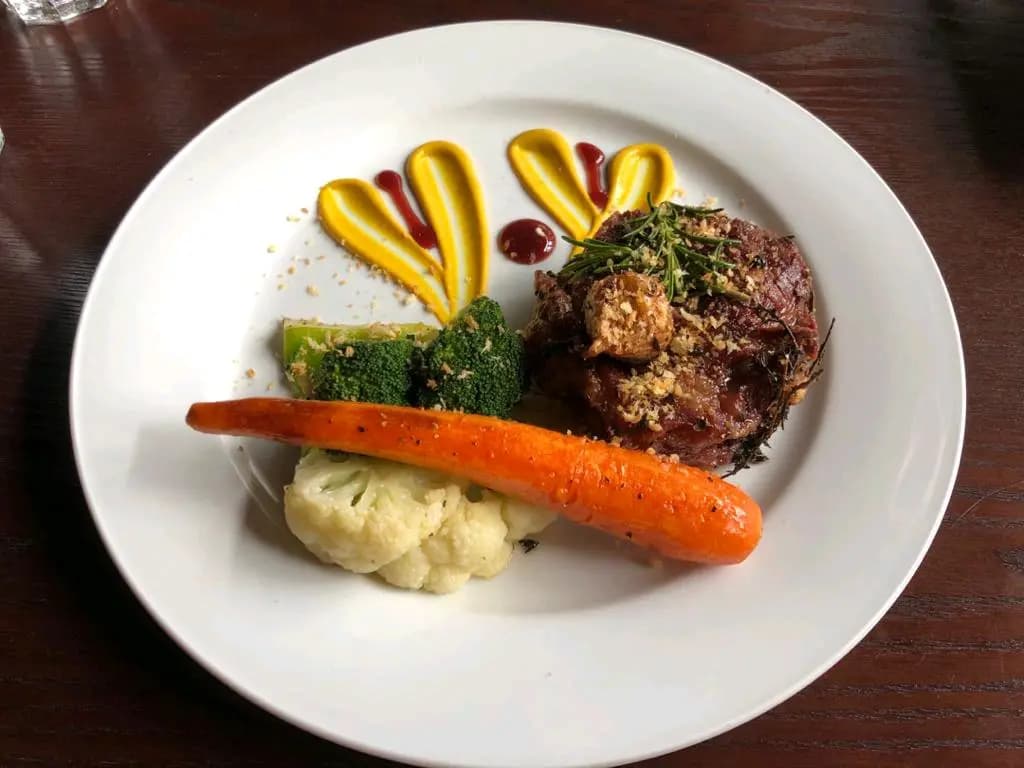Bovini Steakhouse & Bar photo 1
