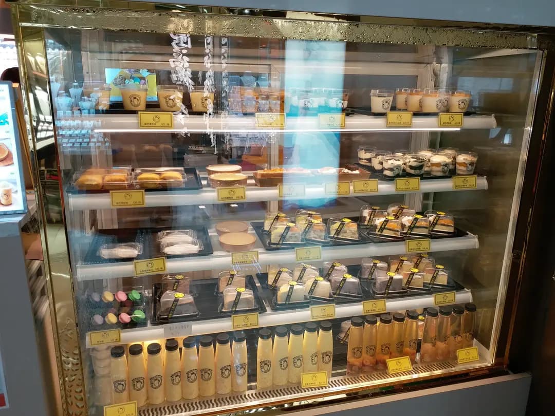 皇冠(呂宋芒)專門店 (荃灣千色匯I) photo 8
