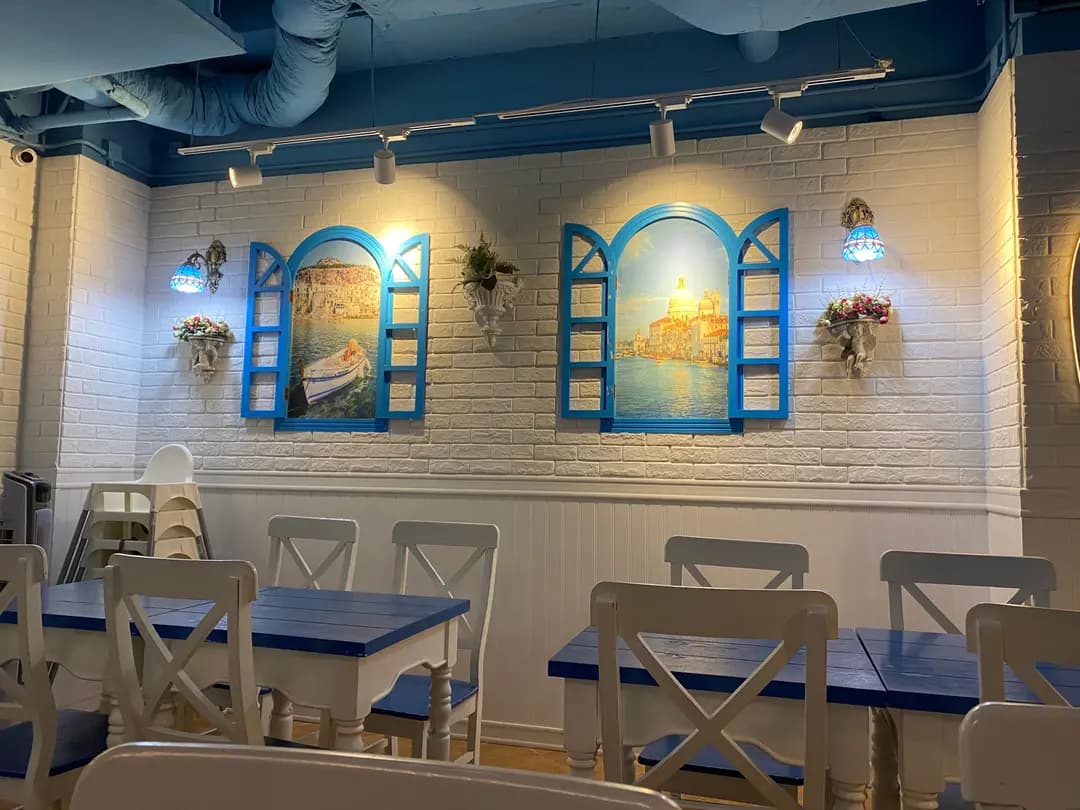La Rosabelle Bar & Grill photo 1