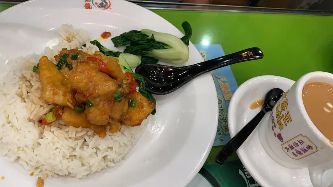 銀龍粉麵茶餐廳 photo 2