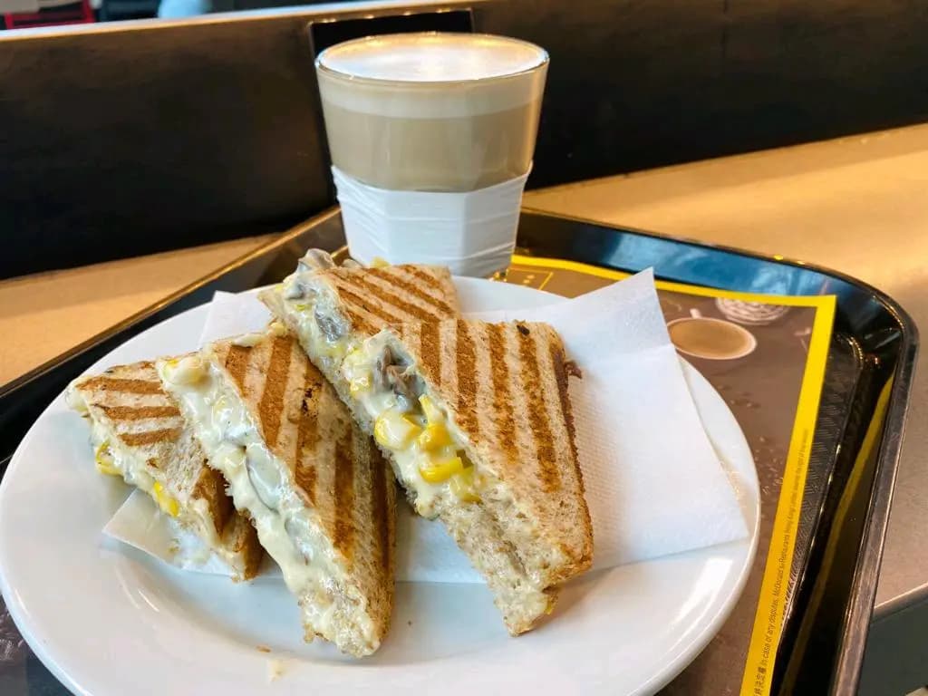 McCafe (港鐵紅磡站) photo 1