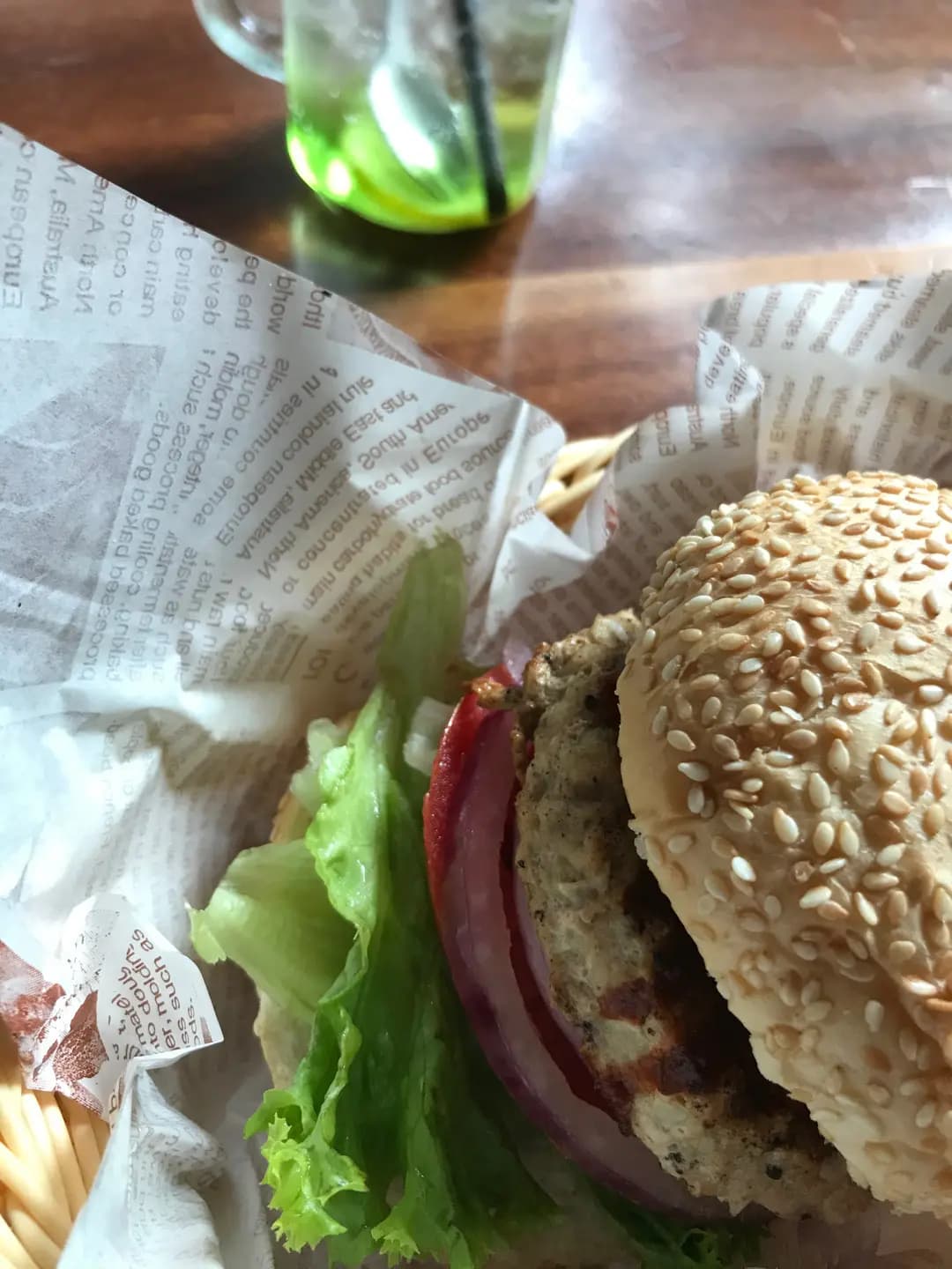 伊Burger Cafe photo 3