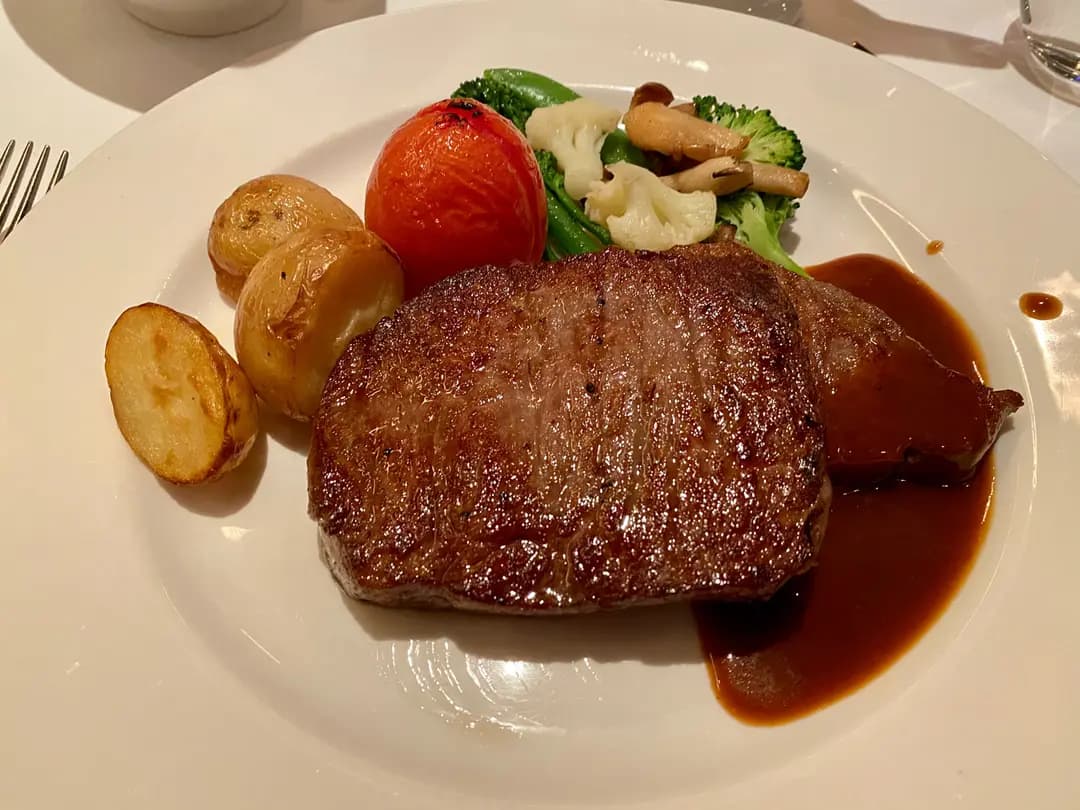 蹄鐵扒房及馬鐙酒吧 photo 6