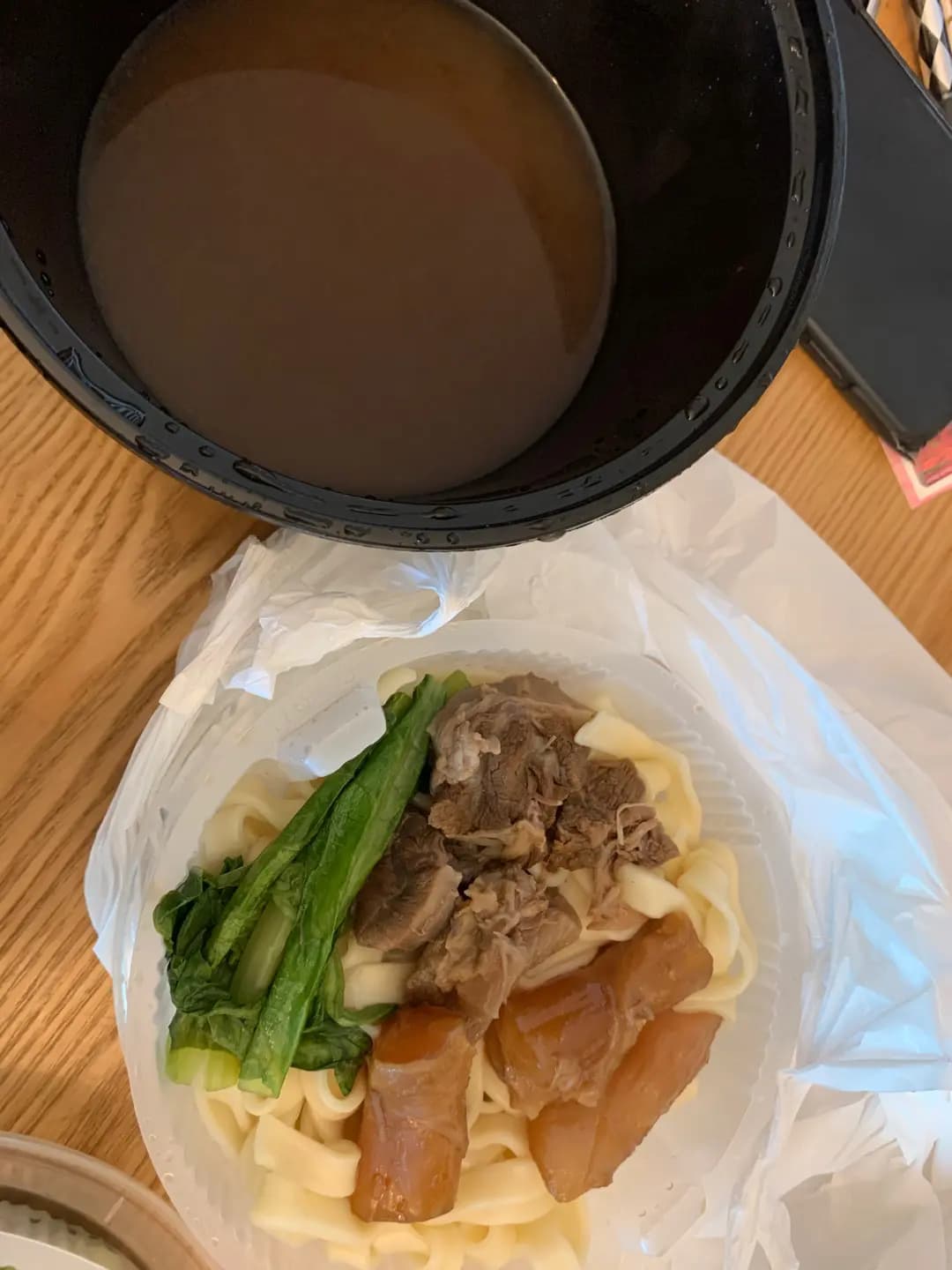 洪師父牛肉麵 photo 1
