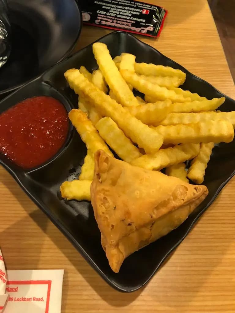 Ebeneezer's Kebabs & Pizzeria (荷李活道) photo 6