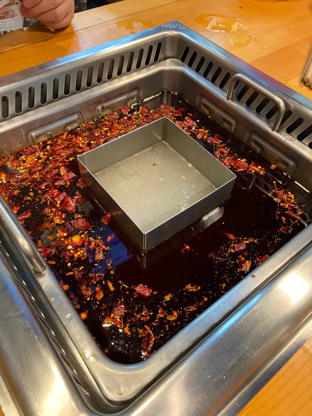 四方正宗重慶麻辣火鍋店 photo 1