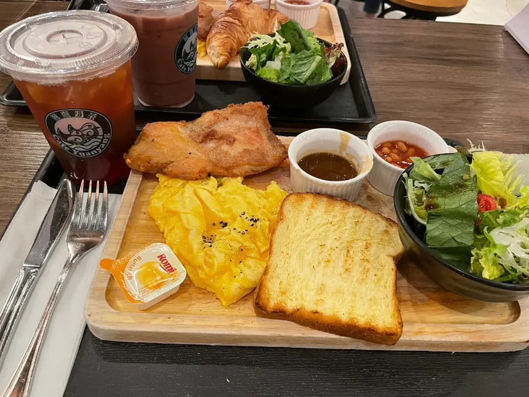 鴛鴦奶茶 (匯貿中心) photo 2