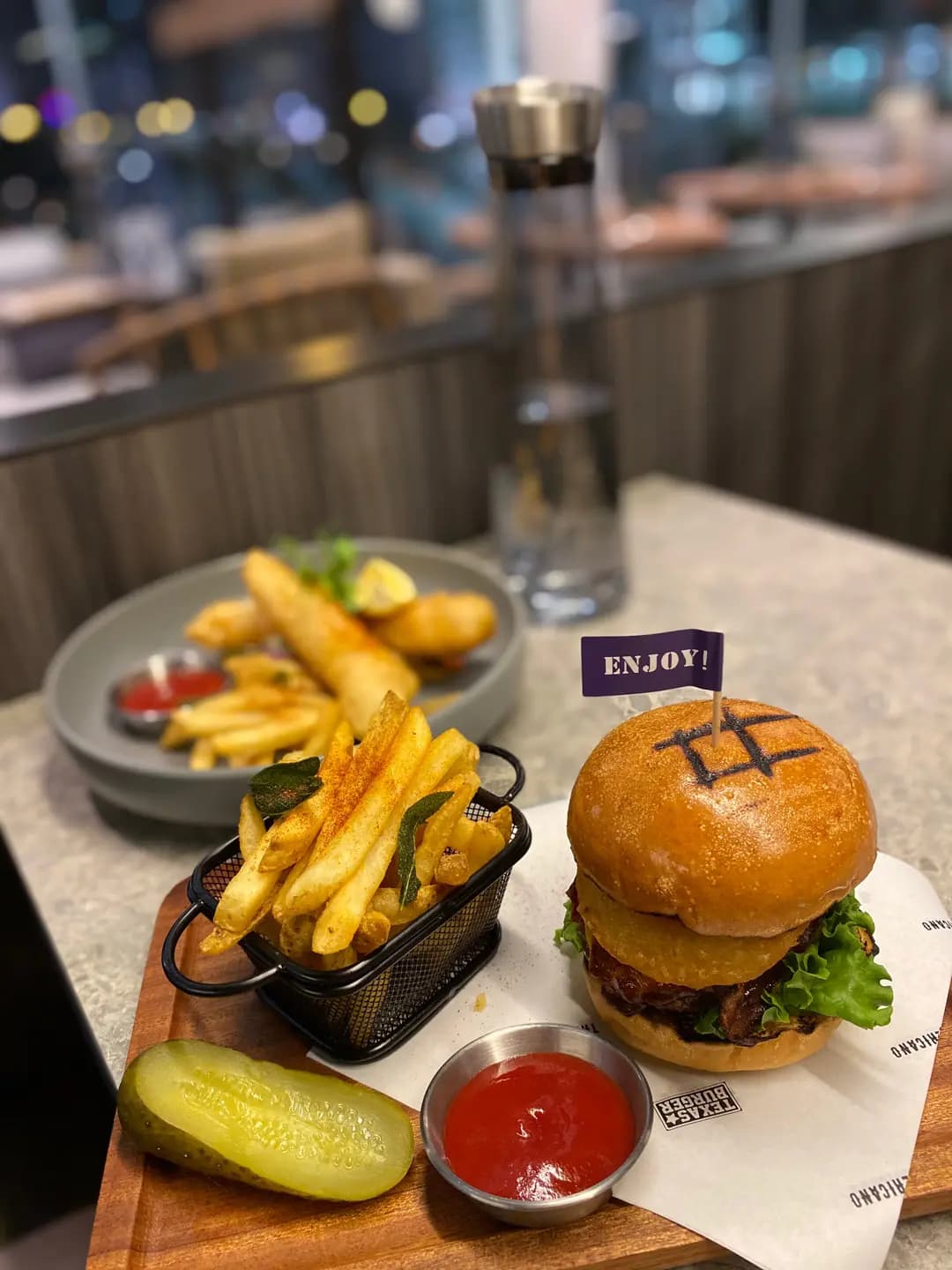 b.o.t.h. by Texas Burger photo 2
