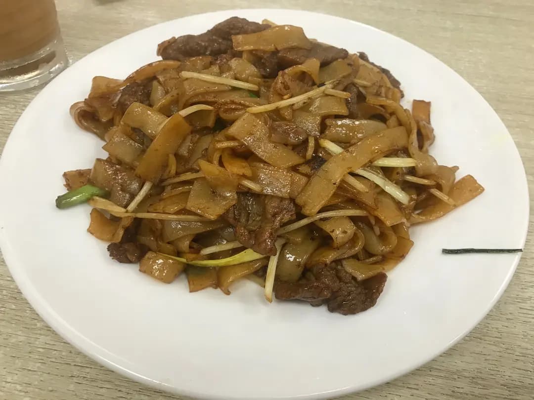 溢進茶餐廳 photo 2
