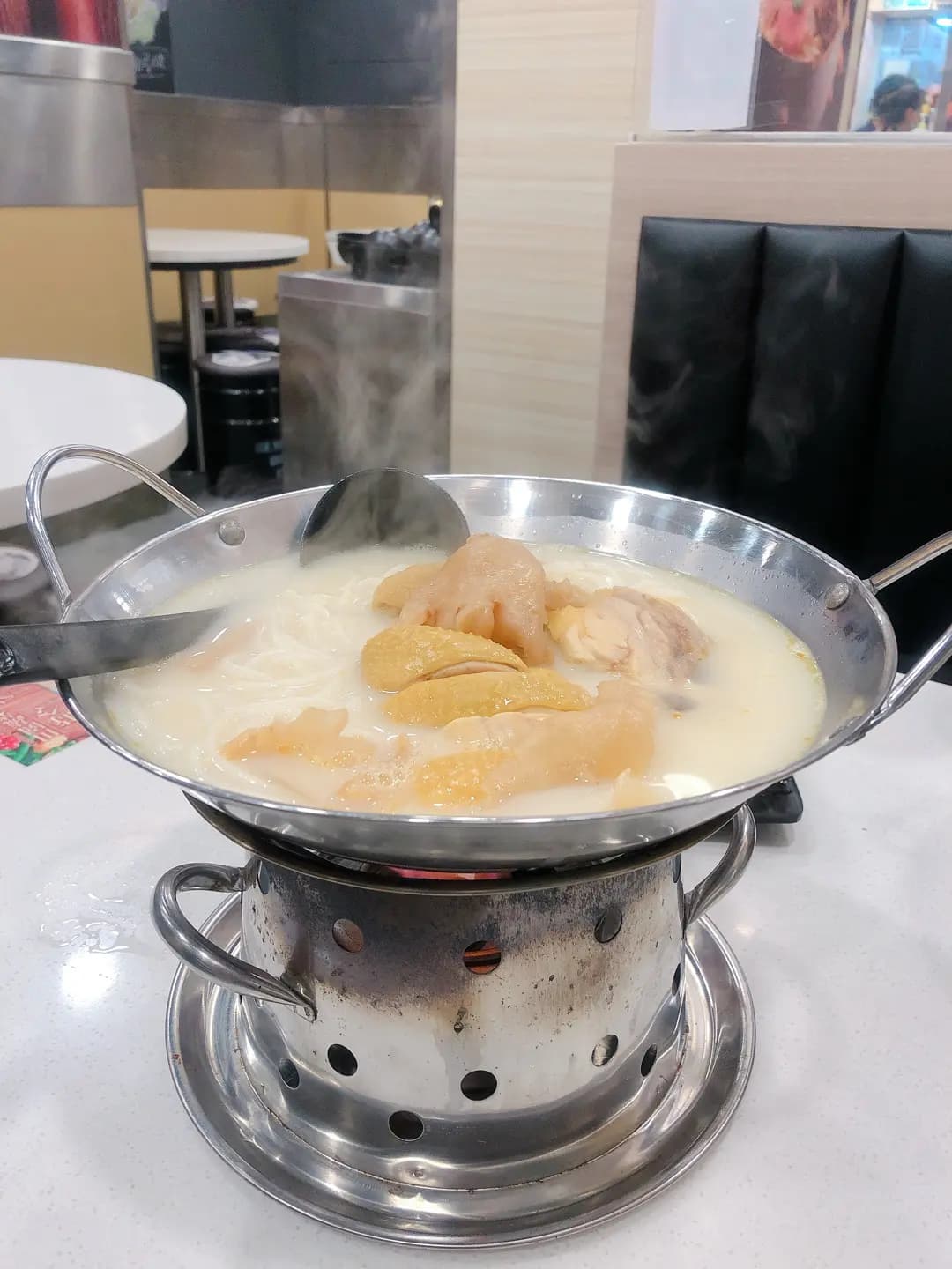 癡膠雞 (軒尼詩道) photo 2