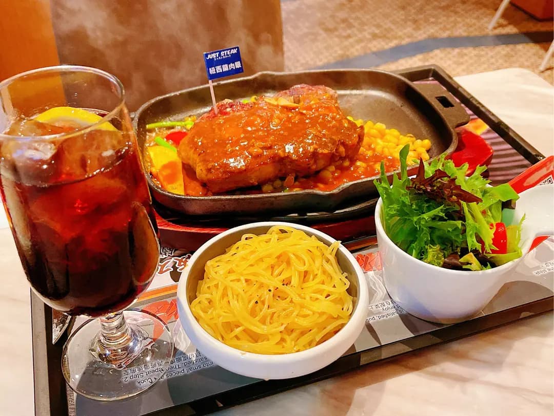 Pokka Cafe (荃灣千色匯II) photo 6