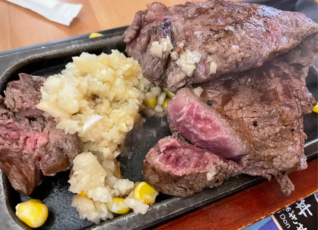 岩盤牛扒ミディアムレア ステーキ (Mikiki) photo 2