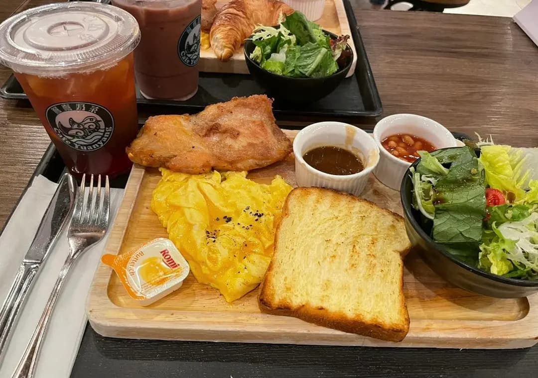 鴛鴦奶茶 (匯貿中心) photo 6