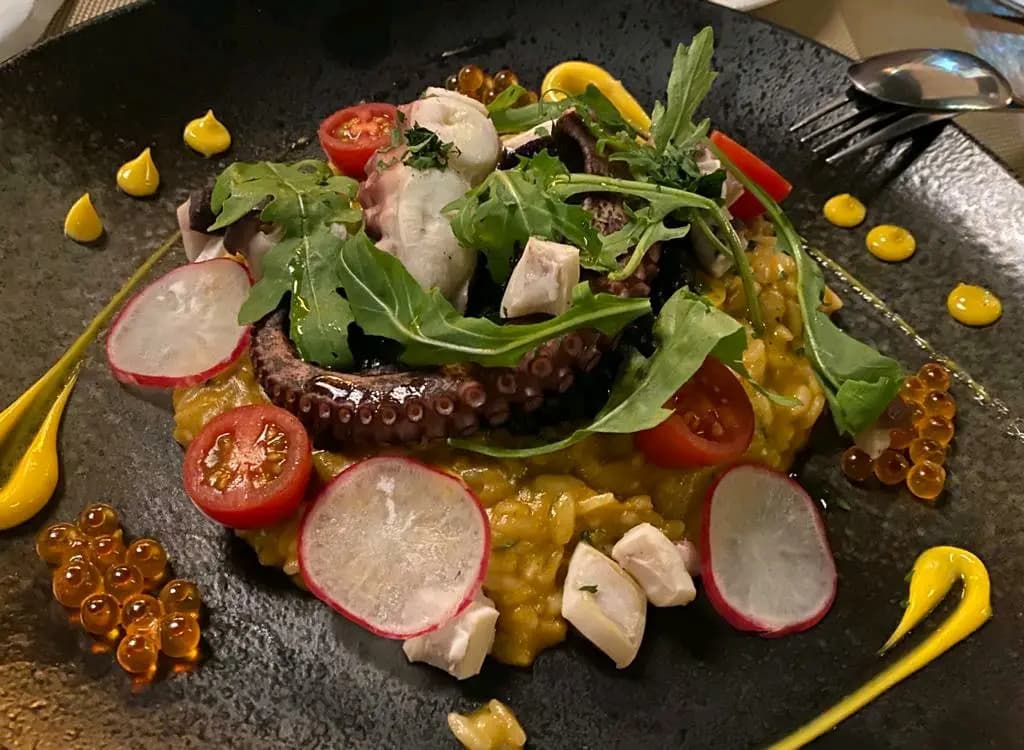 LAB EAT Restaurant & Bar (金巴利道) photo 4