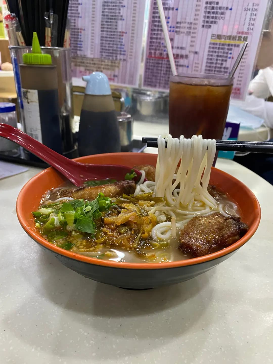 巴蜀軒豬扒酸辣米線 photo 6