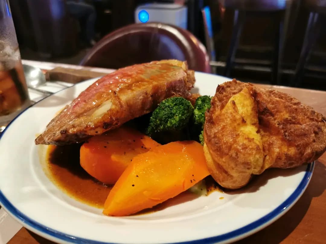 KING'S BELLY photo 6