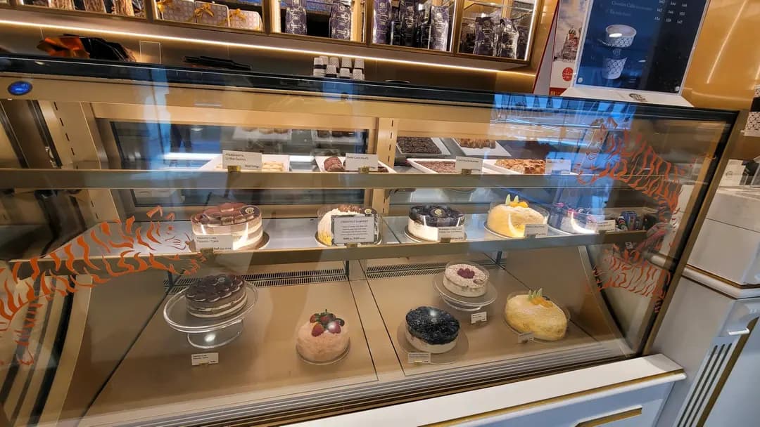 Cova Pasticceria & Confetteria photo 3